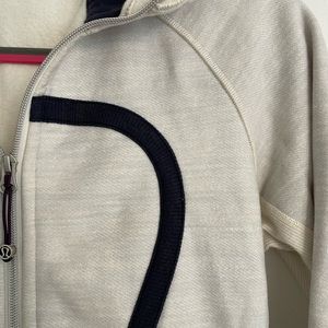 Lulu lemon sweatshirt